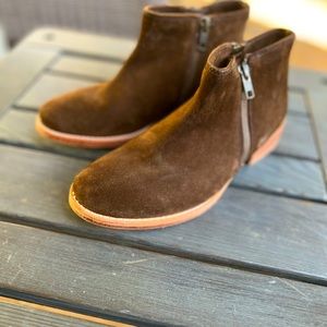 Johnston & Murphy Brown Suede Zip Up Ankle Booties 6.5